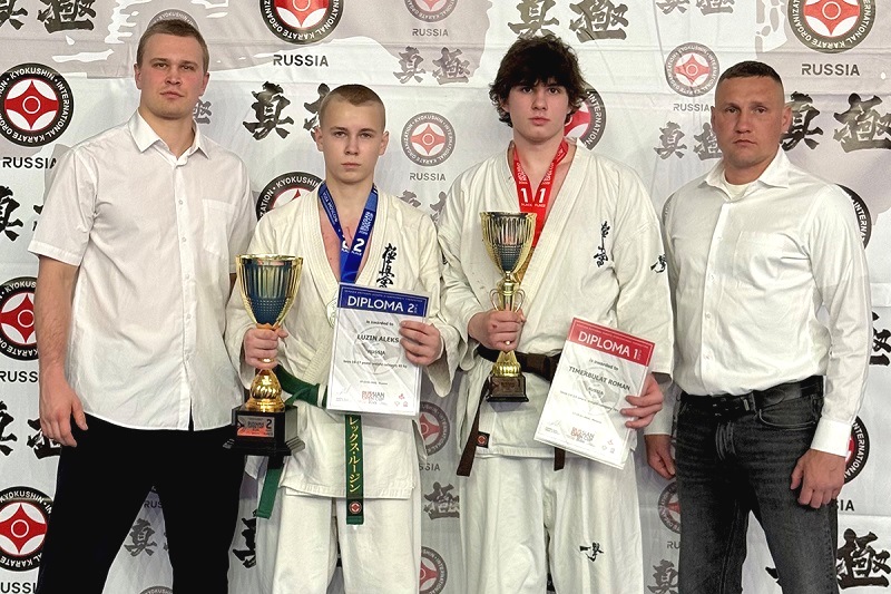 Калининградцы завоевали золото и серебро на международном турнире по каратэ