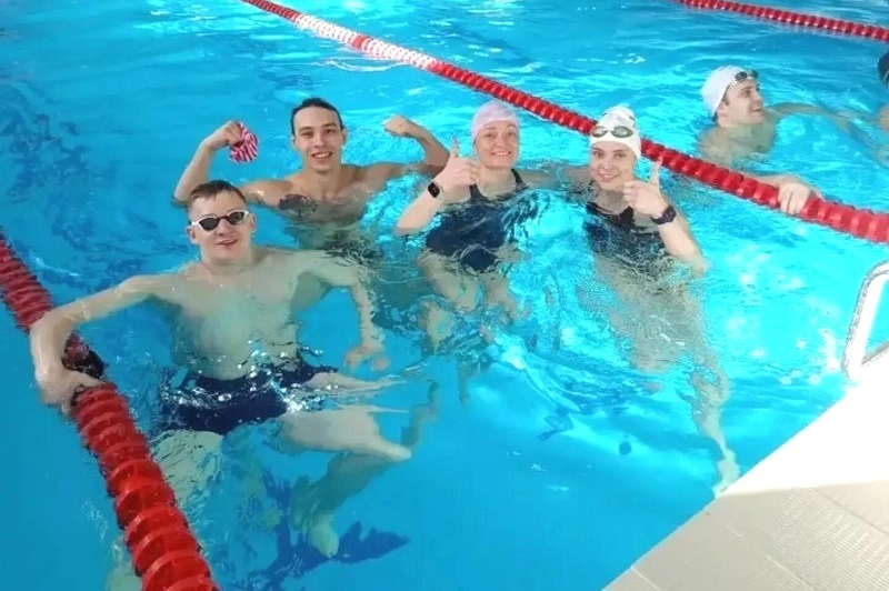 Калининградские укротители огня покорили водную гладь