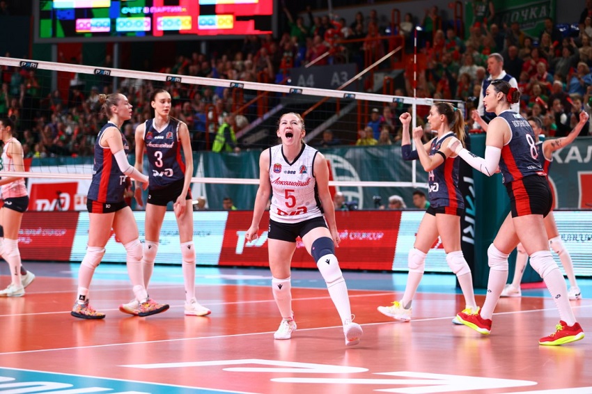 000 voleibol 9